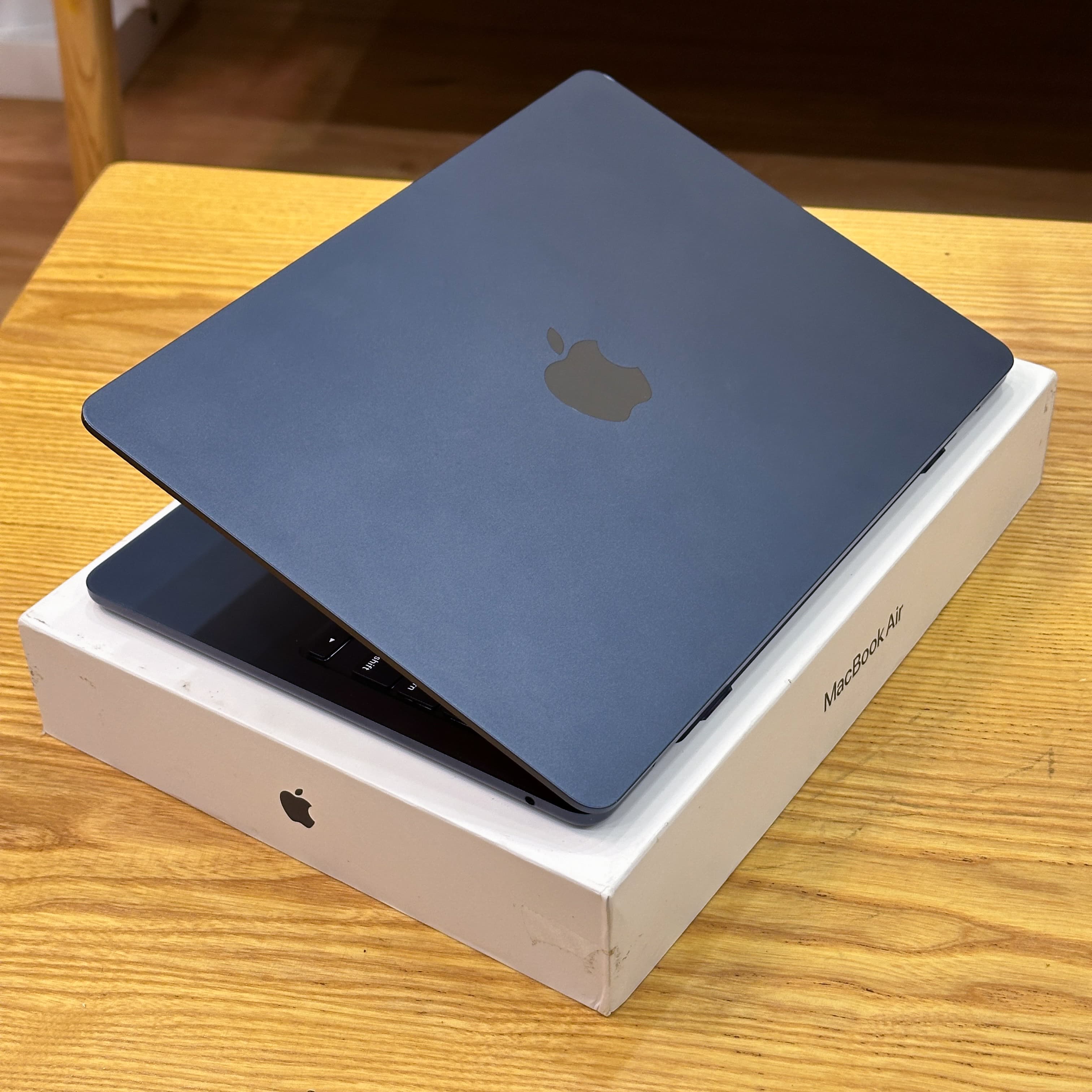 MacBook Air M2 2022 13 inch - image 5