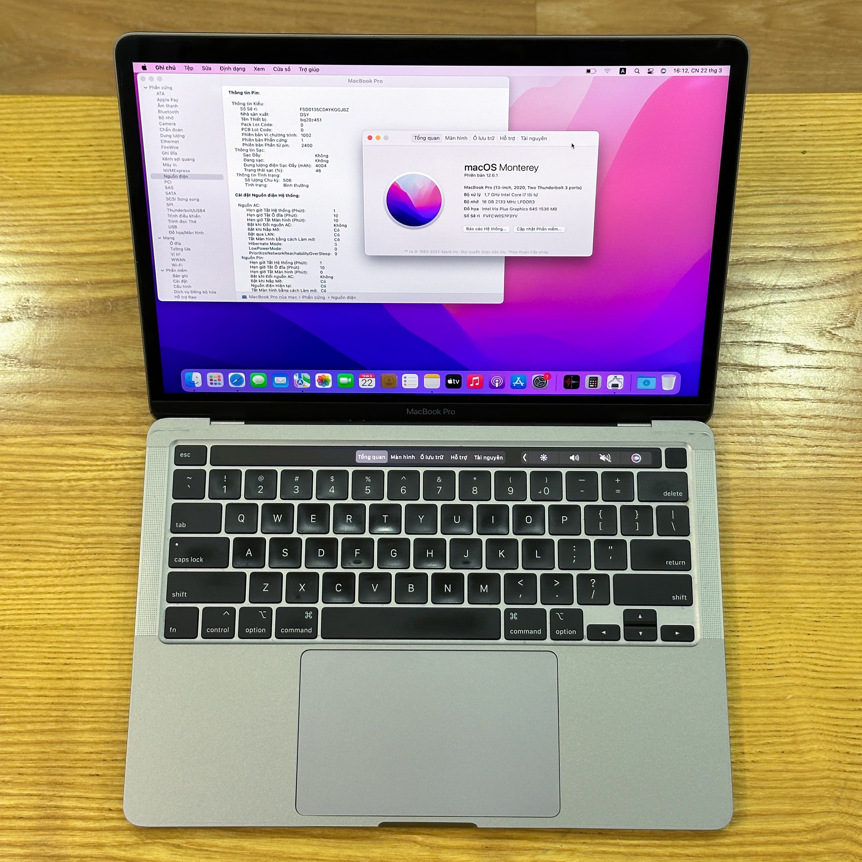 MacBook Pro Intel i7 2020 13 inch - image 1