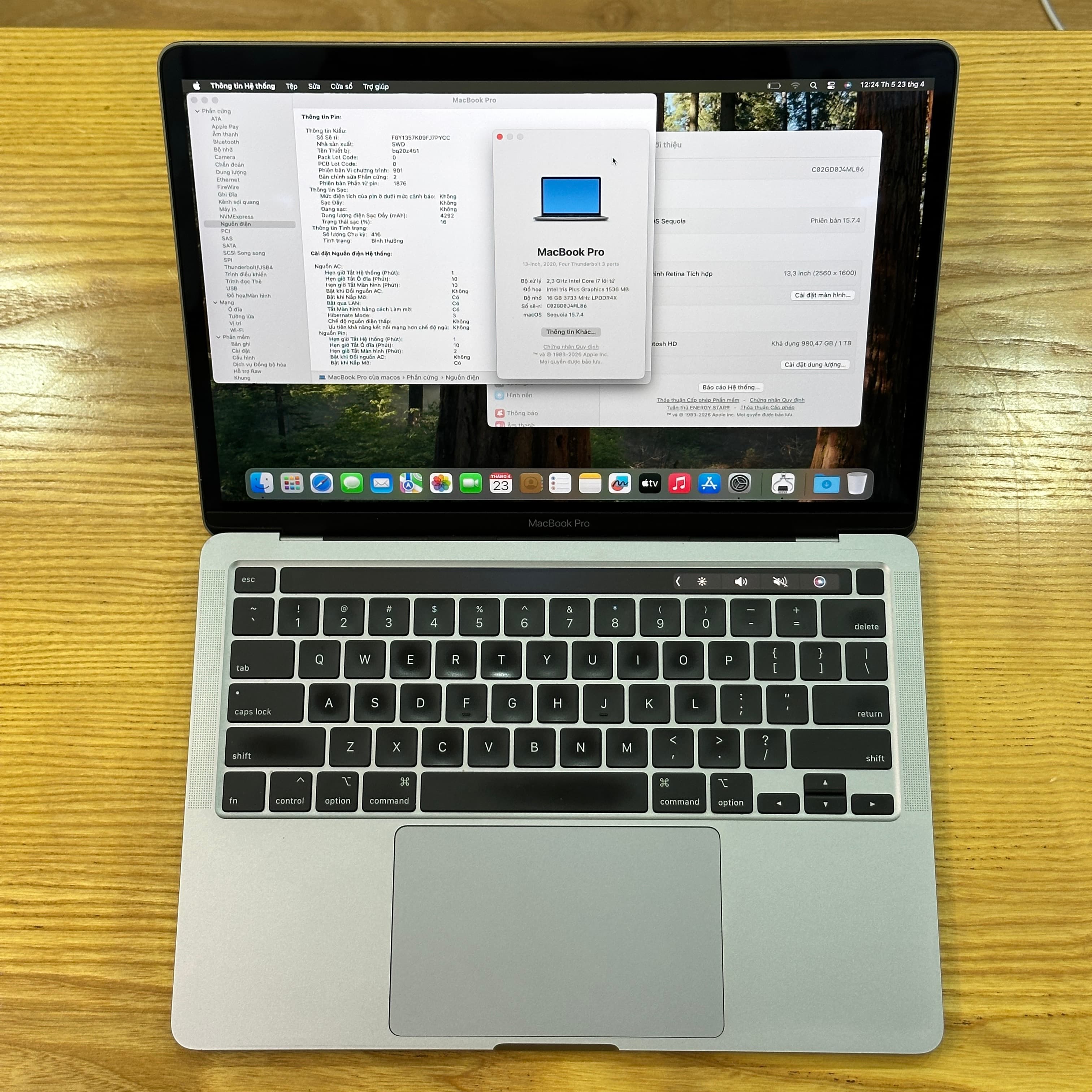MacBook Pro Intel i7 2020 13 inch - image 1