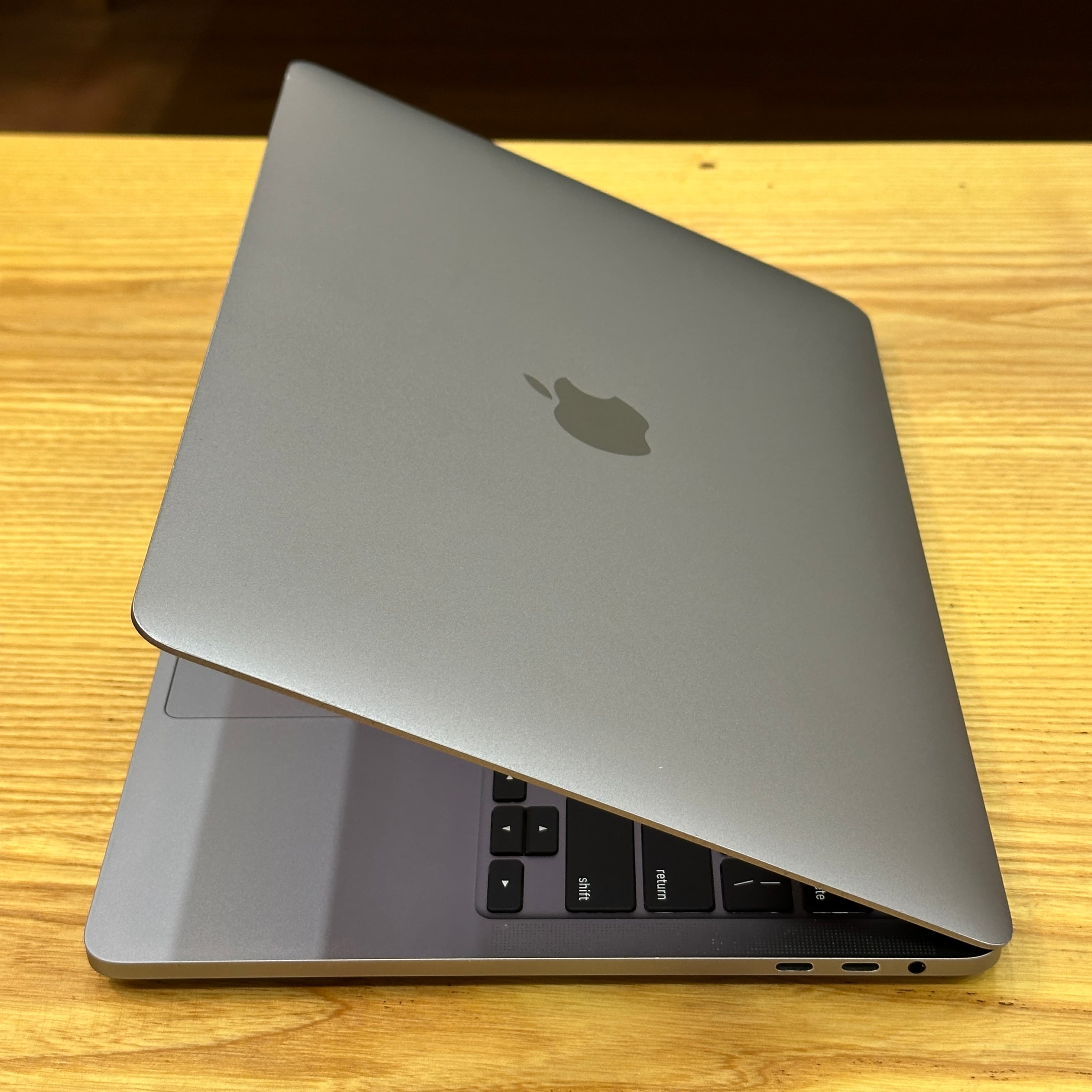 MacBook Pro Intel i7 2020 13 inch - image 5
