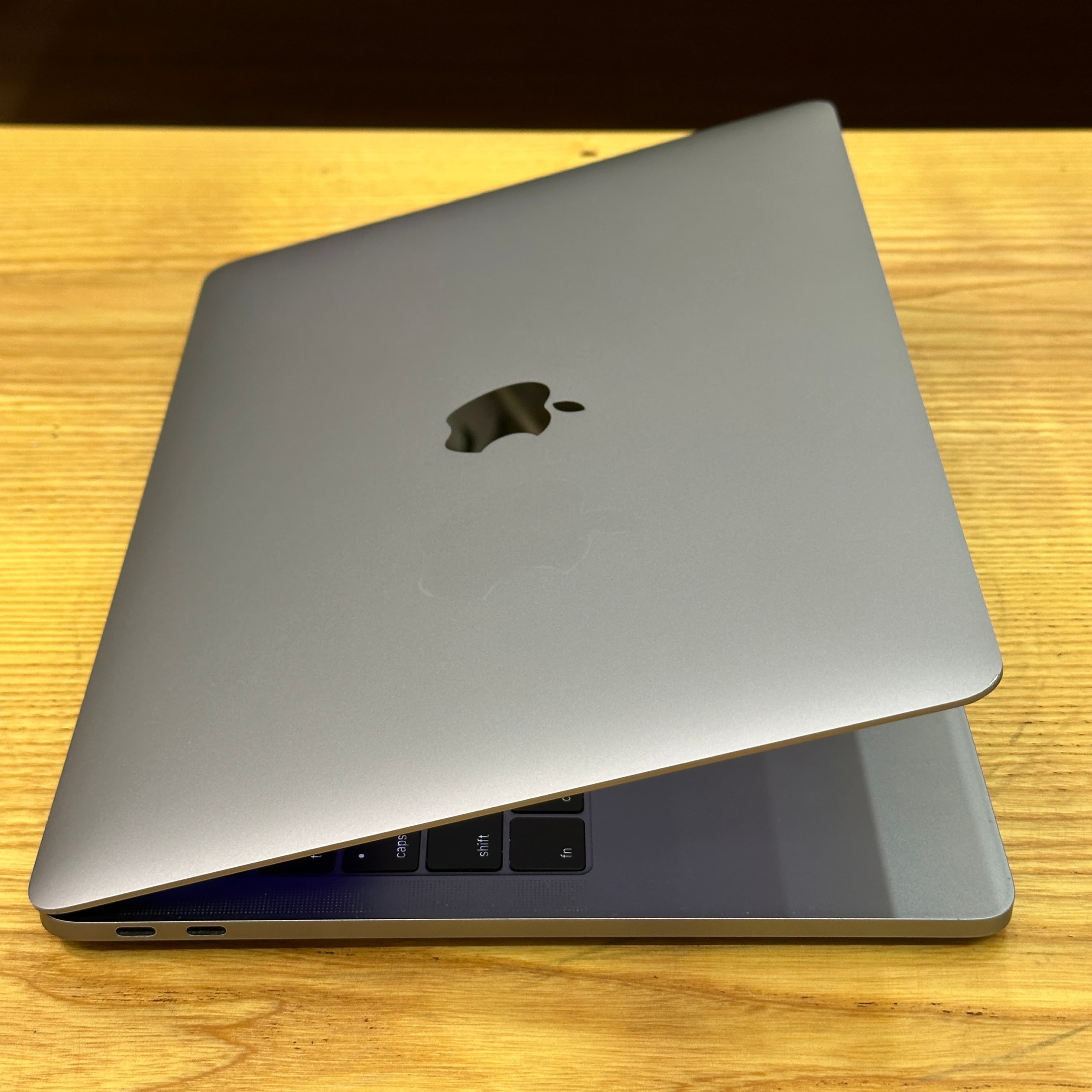 MacBook Pro Intel i5 2016 13 inch - image 4
