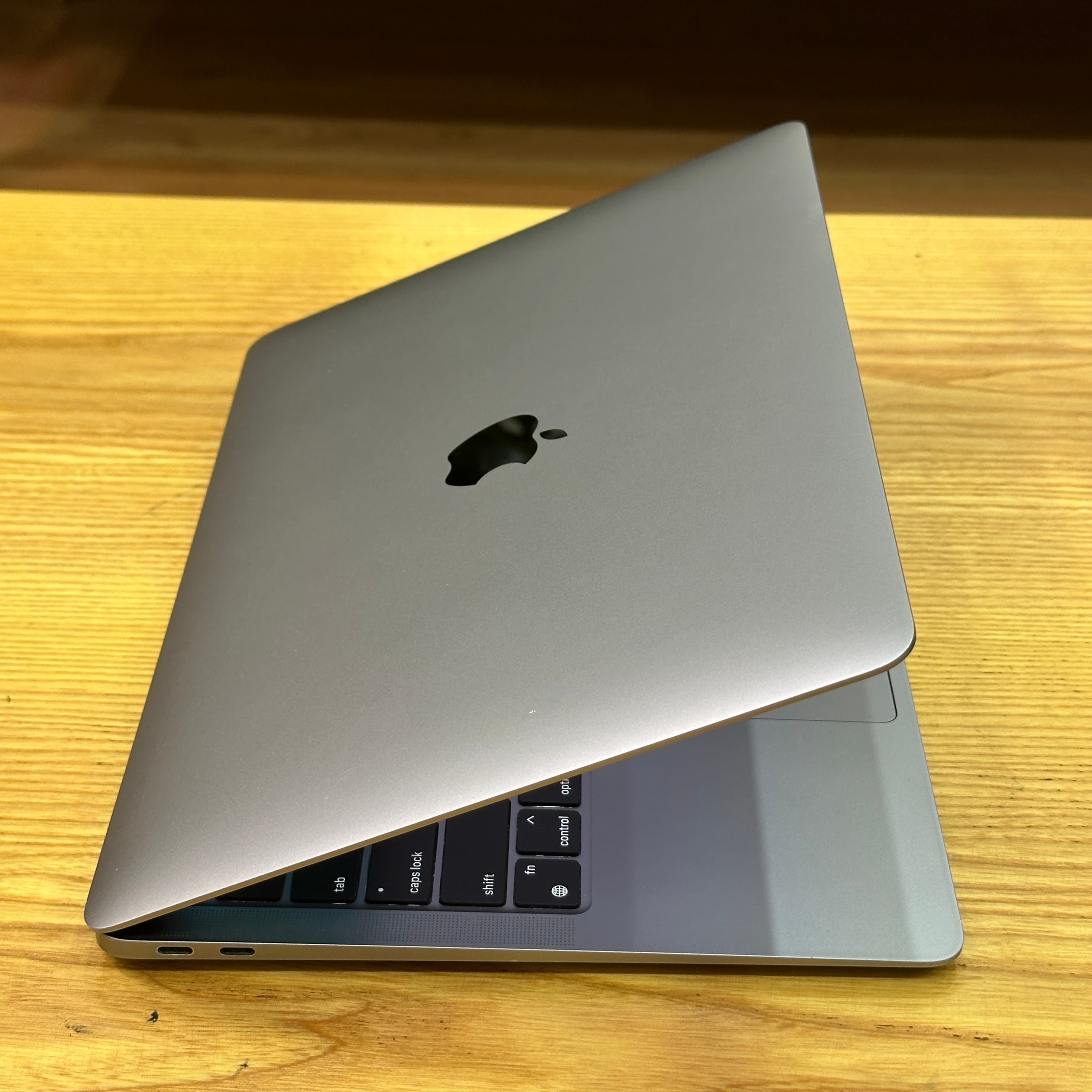 MacBook Air M1 2020 13 inch - image 4
