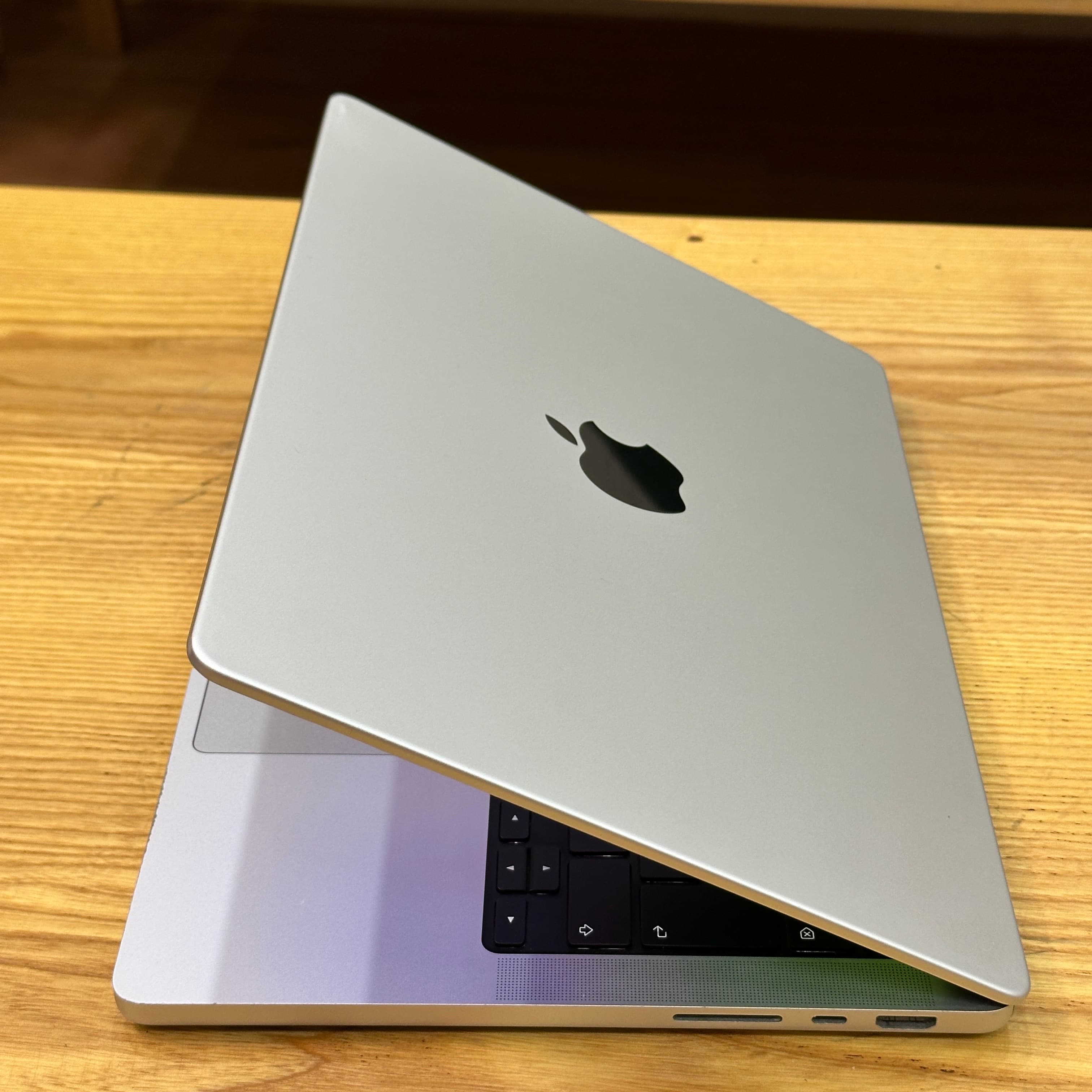 MacBook Pro M1 Pro 2021 14 inch - image 5